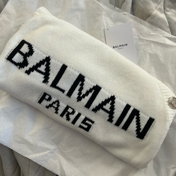 Authentic Balmain Sweater - Picture 10 of 16